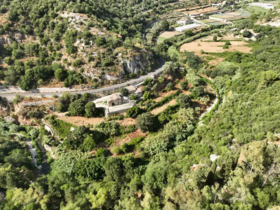 Immagine 2 di Casa indipendente in vendita  in Via Fiumara a Modica