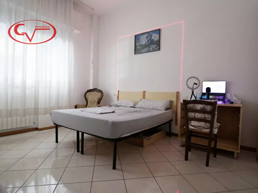 Immagine 5 di Appartamento in vendita  in Via Ombrone a Montevarchi