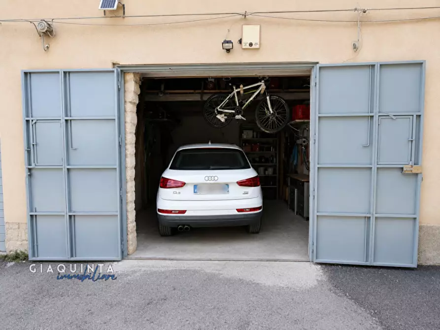 Immagine 25 di Appartamento in vendita  in Via Torino n. 3 a Palagonia