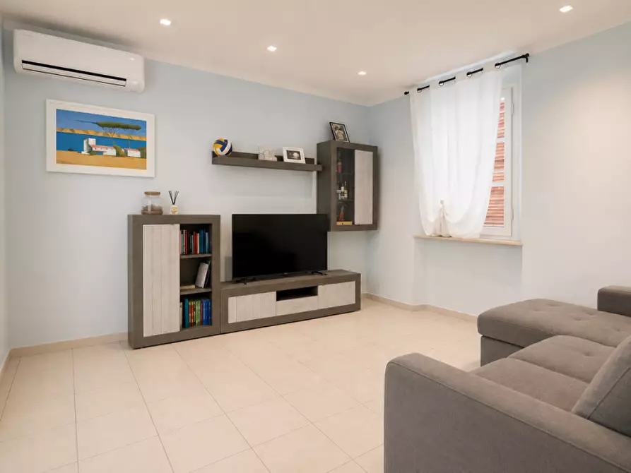 Immagine 4 di Casa indipendente in vendita  a Senigallia