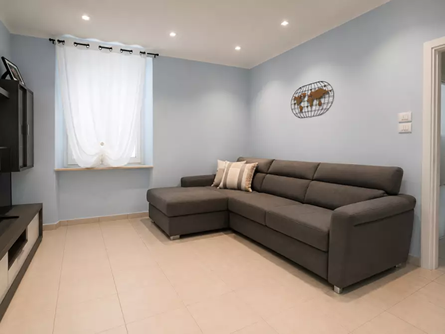 Immagine 7 di Casa indipendente in vendita  a Senigallia