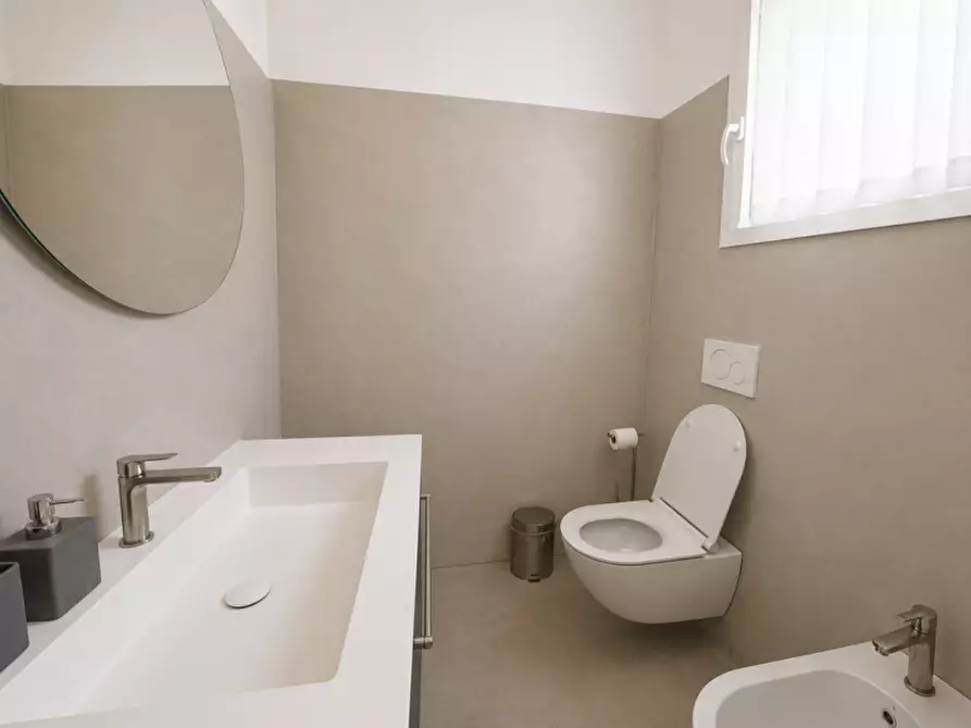 Immagine 17 di Casa indipendente in vendita  a Senigallia