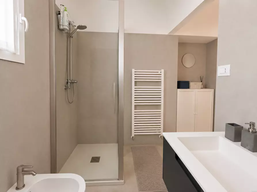 Immagine 18 di Casa indipendente in vendita  a Senigallia