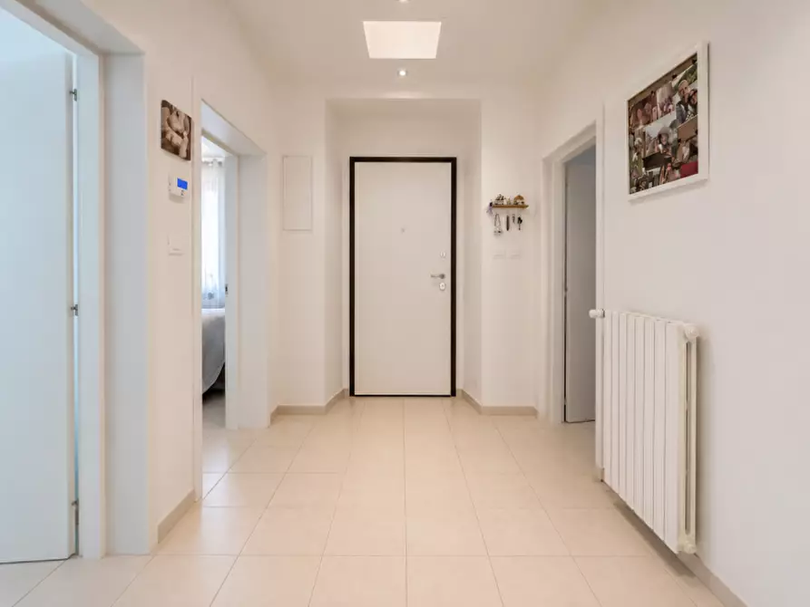Immagine 22 di Casa indipendente in vendita  a Senigallia