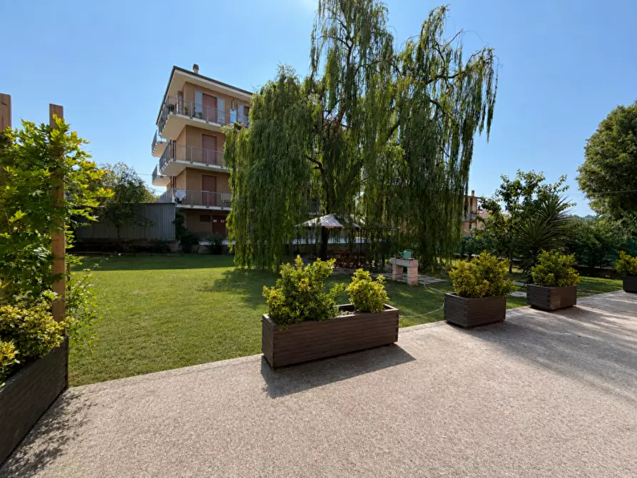 Immagine 24 di Casa indipendente in vendita  a Senigallia