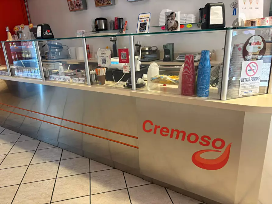 Immagine 3 di Attività commerciale in vendita  in Via Aurelio Saffi  13 a Casale Monferrato