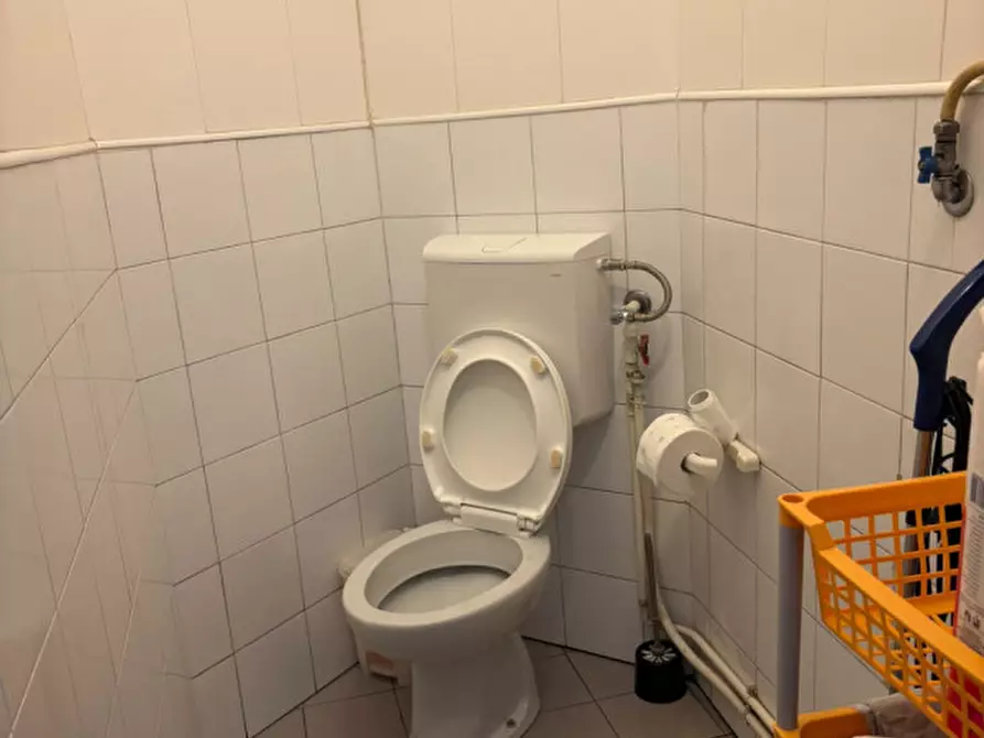 Immagine 25 di Attività commerciale in vendita  in Via Aurelio Saffi  13 a Casale Monferrato
