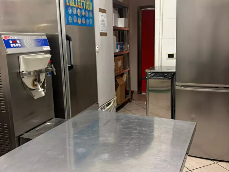Immagine 27 di Attività commerciale in vendita  in Via Aurelio Saffi  13 a Casale Monferrato