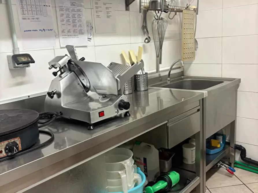 Immagine 28 di Attività commerciale in vendita  in Via Aurelio Saffi  13 a Casale Monferrato