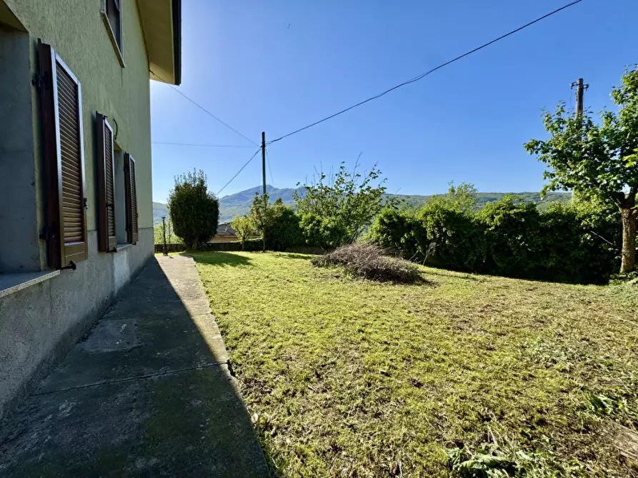 Immagine 5 di Casa bifamiliare in vendita  in via al lago, 15 a Varsi