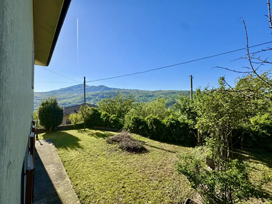 Immagine 14 di Casa bifamiliare in vendita  in via al lago, 15 a Varsi