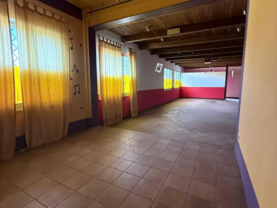 Immagine 7 di Negozio in vendita  in Strada Maestà Bassa a Roccabianca