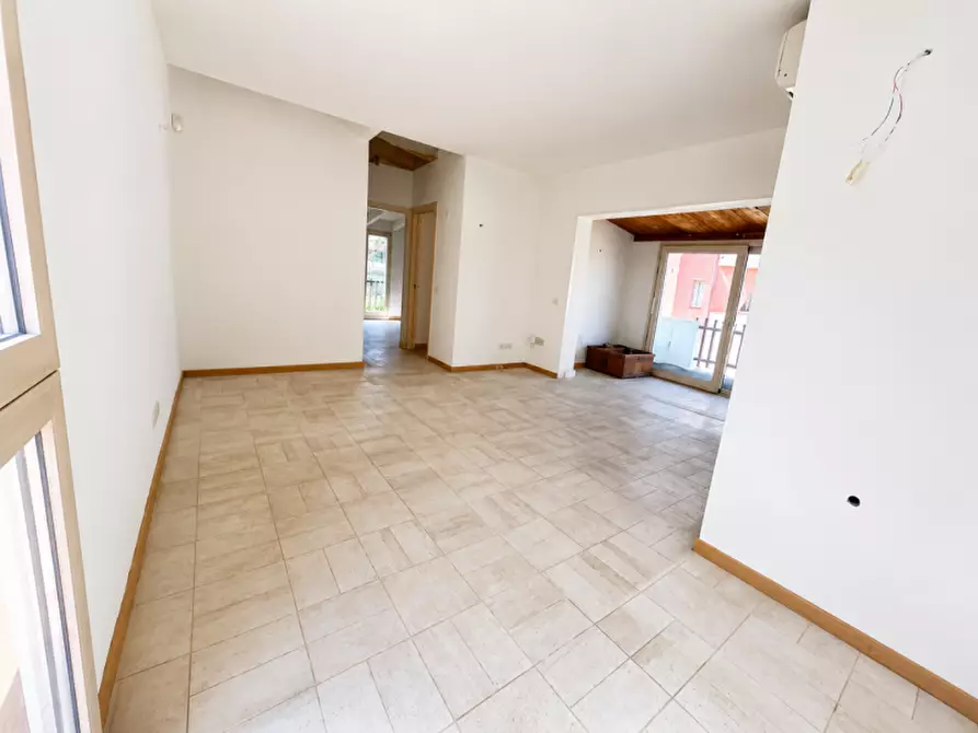 Immagine 3 di Appartamento in vendita  in via spargi a Arzachena