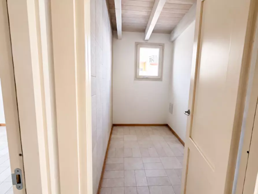 Immagine 7 di Appartamento in vendita  in via spargi a Arzachena