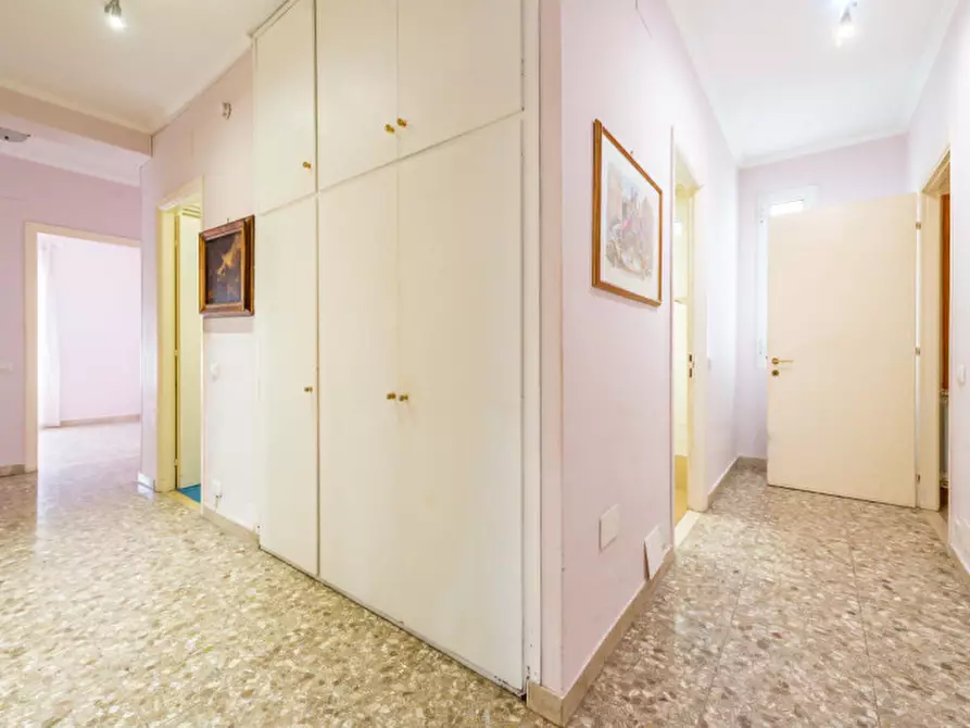 Immagine 11 di Appartamento in vendita  in Via Quirino Roscioni 13 a Roma