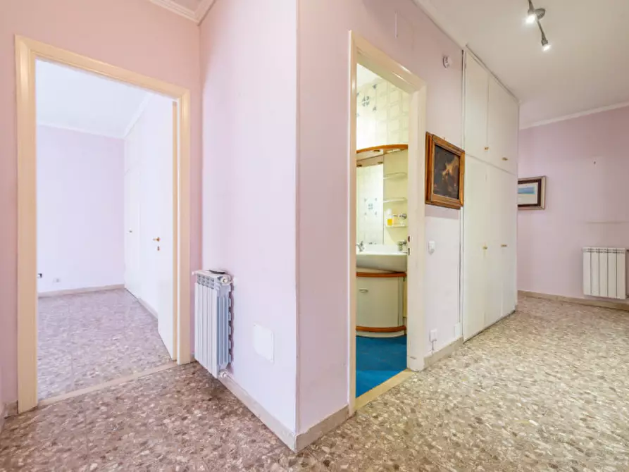 Immagine 21 di Appartamento in vendita  in Via Quirino Roscioni 13 a Roma