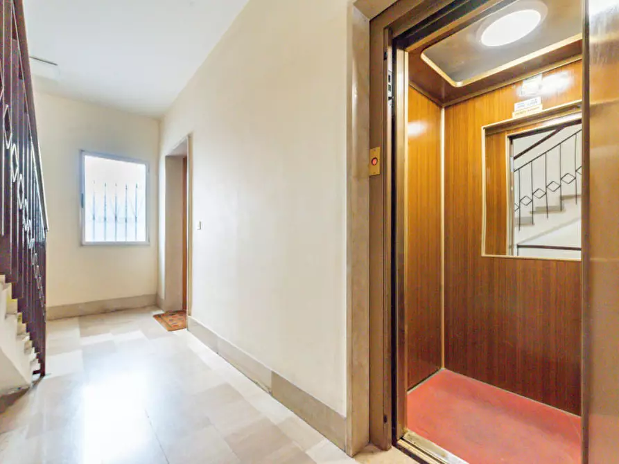 Immagine 33 di Appartamento in vendita  in Via Quirino Roscioni 13 a Roma