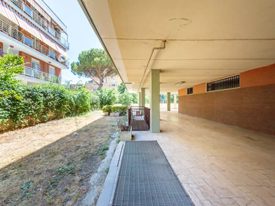 Immagine 38 di Appartamento in vendita  in Via Quirino Roscioni 13 a Roma