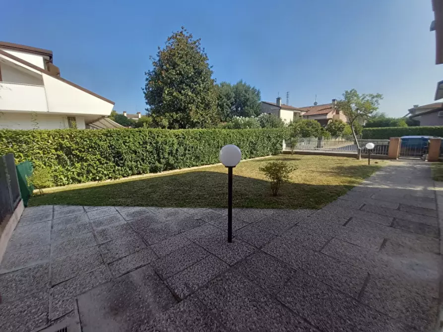 Immagine 13 di Appartamento in affitto  in via Tito livio a Camposampiero
