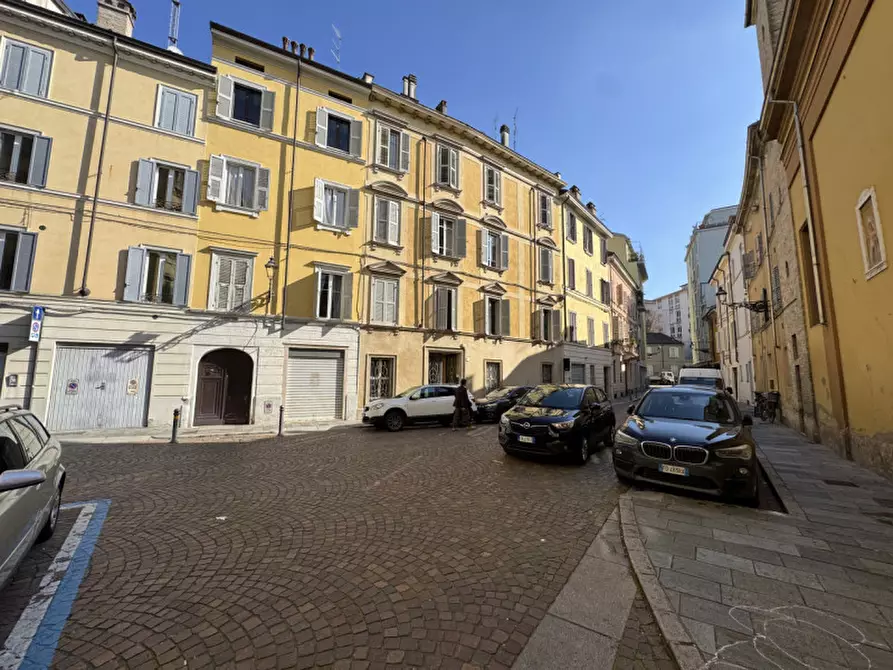 Immagine 1 di Appartamento in vendita  in borgo della posta, 24 a Parma