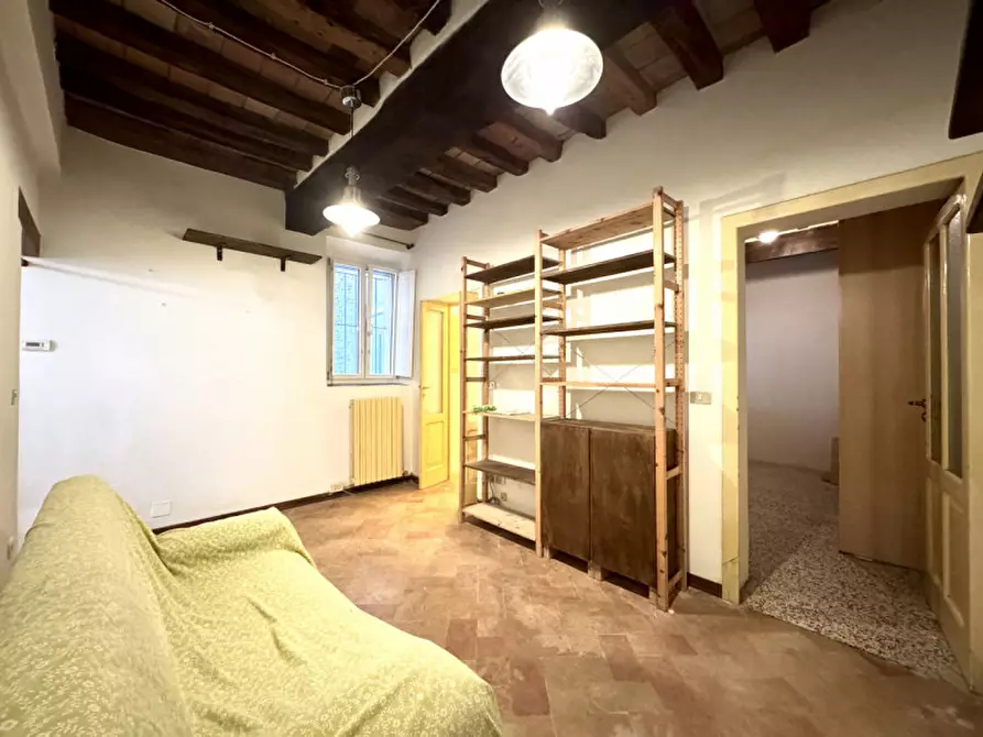 Immagine 3 di Appartamento in vendita  in borgo della posta, 24 a Parma