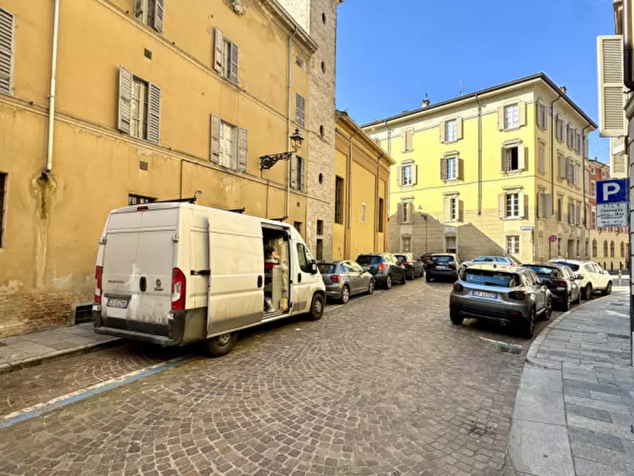 Immagine 19 di Appartamento in vendita  in borgo della posta, 24 a Parma