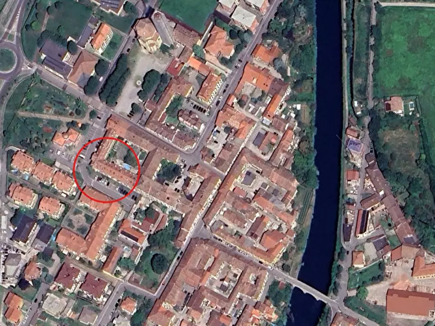 Immagine 13 di Negozio in vendita  in Via Calipari a Truccazzano