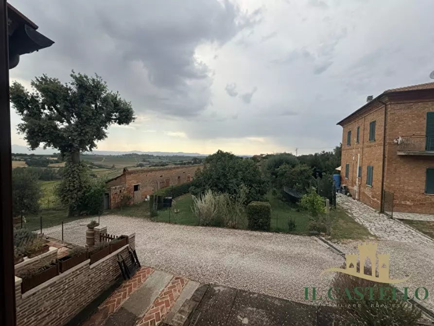 Immagine 2 di Villetta a schiera in vendita  in Via Cavour a Castiglione Del Lago