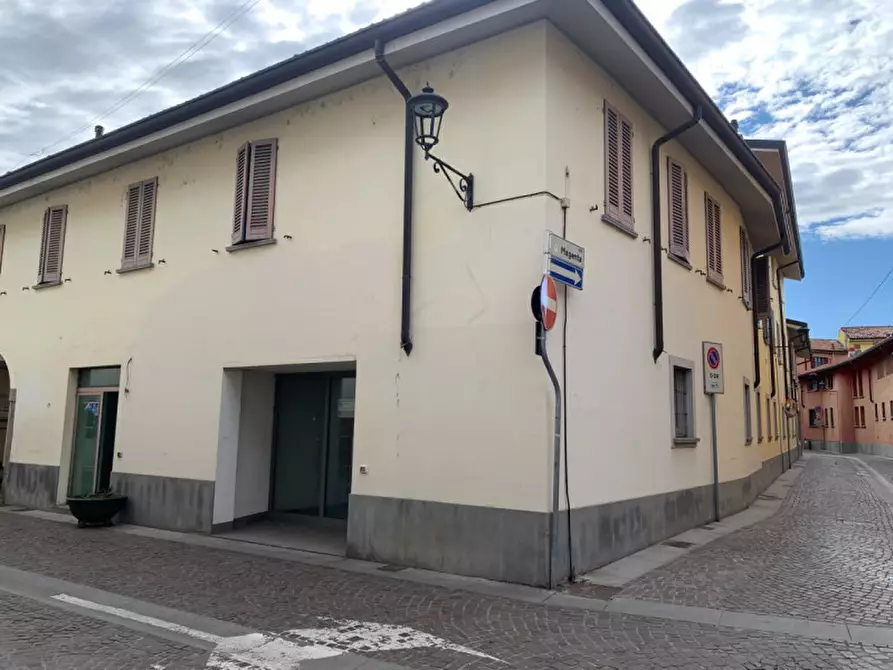 Immagine 2 di Negozio in vendita  in Via Magenta a Verdello