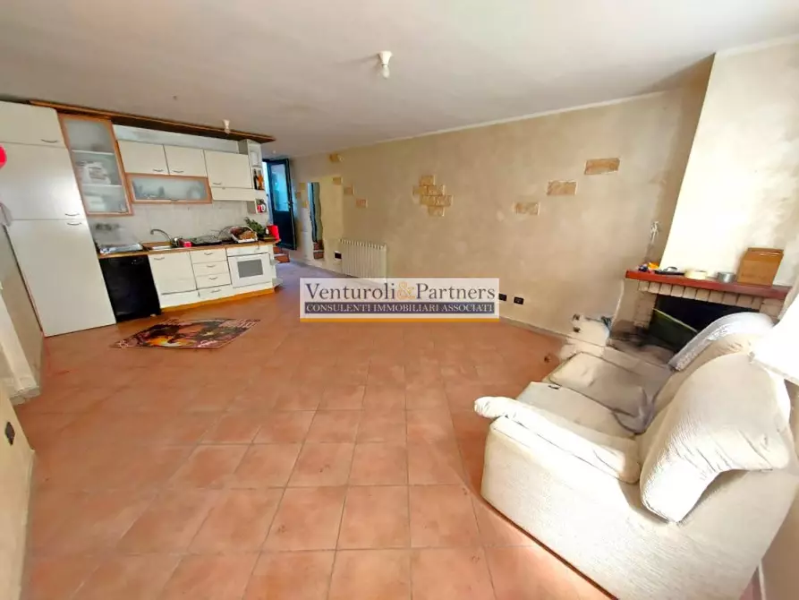 Immagine 10 di Villetta a schiera in vendita  in Via Cristoforo Colombo a Corzano