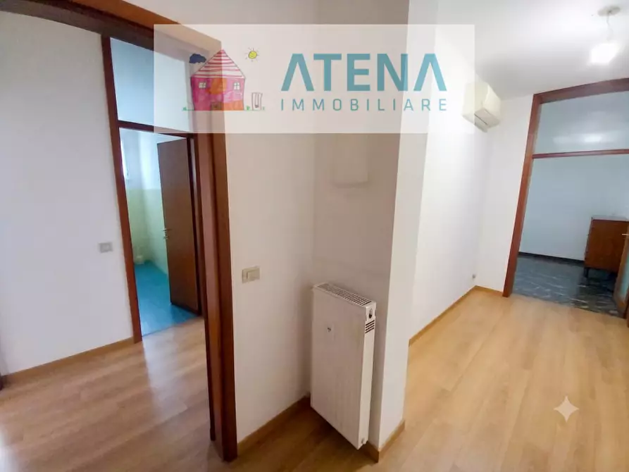 Immagine 37 di Appartamento in vendita  in via franzela a Padova