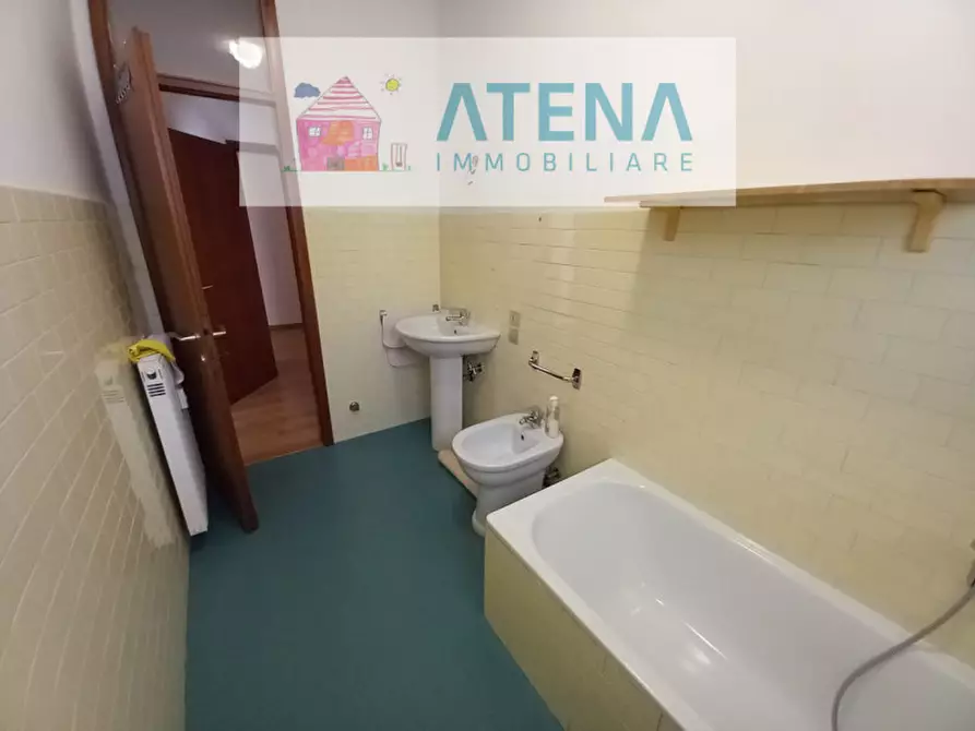 Immagine 42 di Appartamento in vendita  in via franzela a Padova