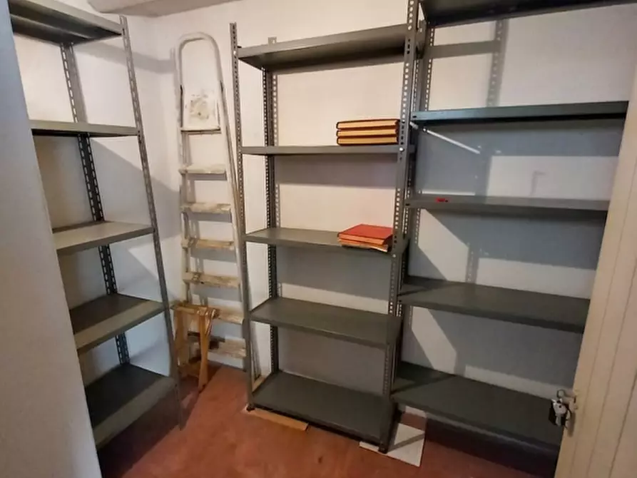Immagine 51 di Appartamento in vendita  in via franzela a Padova