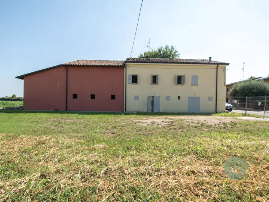 Immagine 10 di Rustico / casale in vendita  in Via del Gesù 33 a Novi Di Modena
