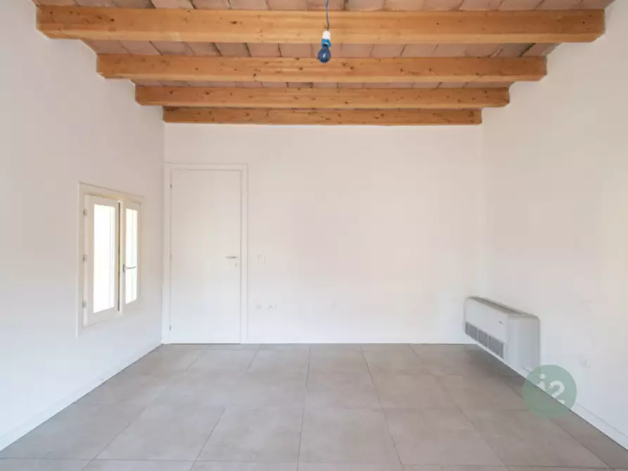 Immagine 18 di Rustico / casale in vendita  in Via del Gesù 33 a Novi Di Modena