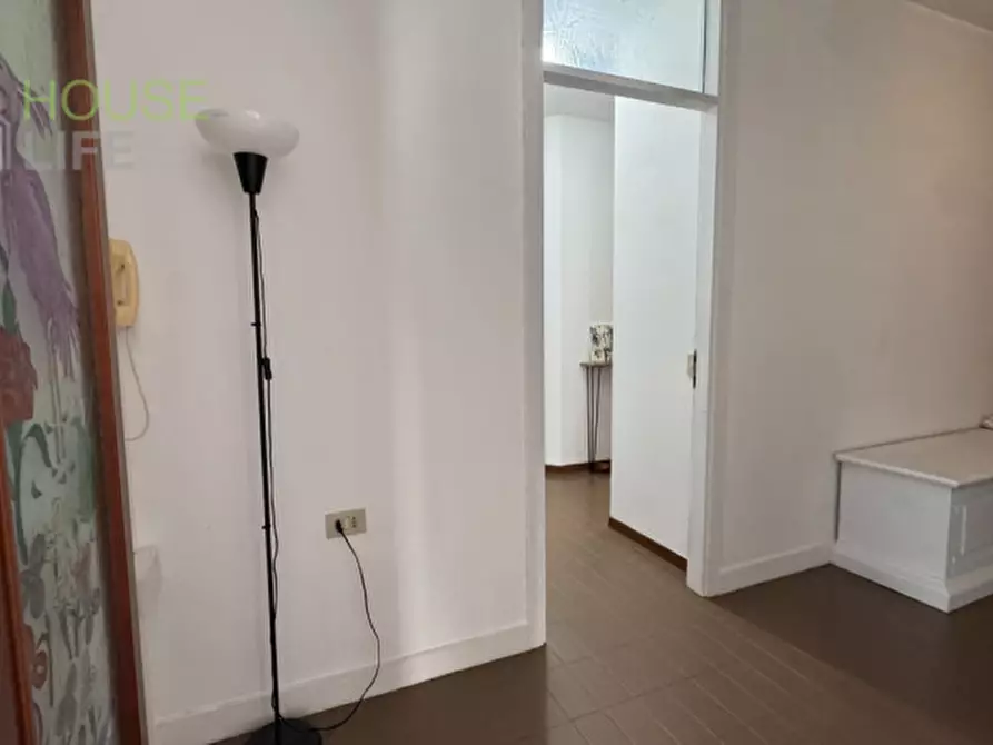 Immagine 7 di Appartamento in vendita  in via Dell'Industria a Schio