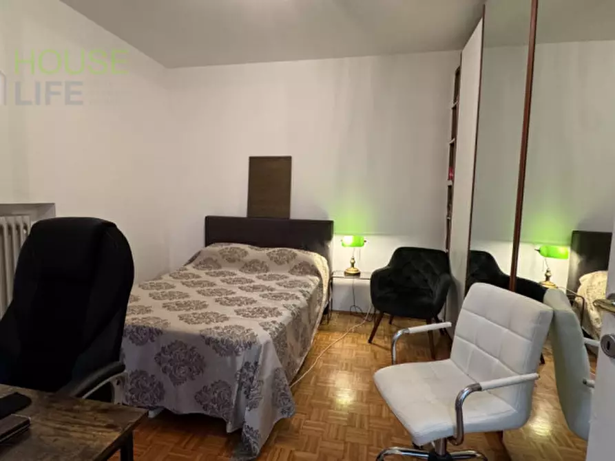 Immagine 12 di Appartamento in vendita  in via Dell'Industria a Schio