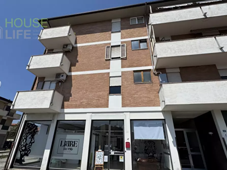 Immagine 16 di Appartamento in vendita  in via Dell'Industria a Schio