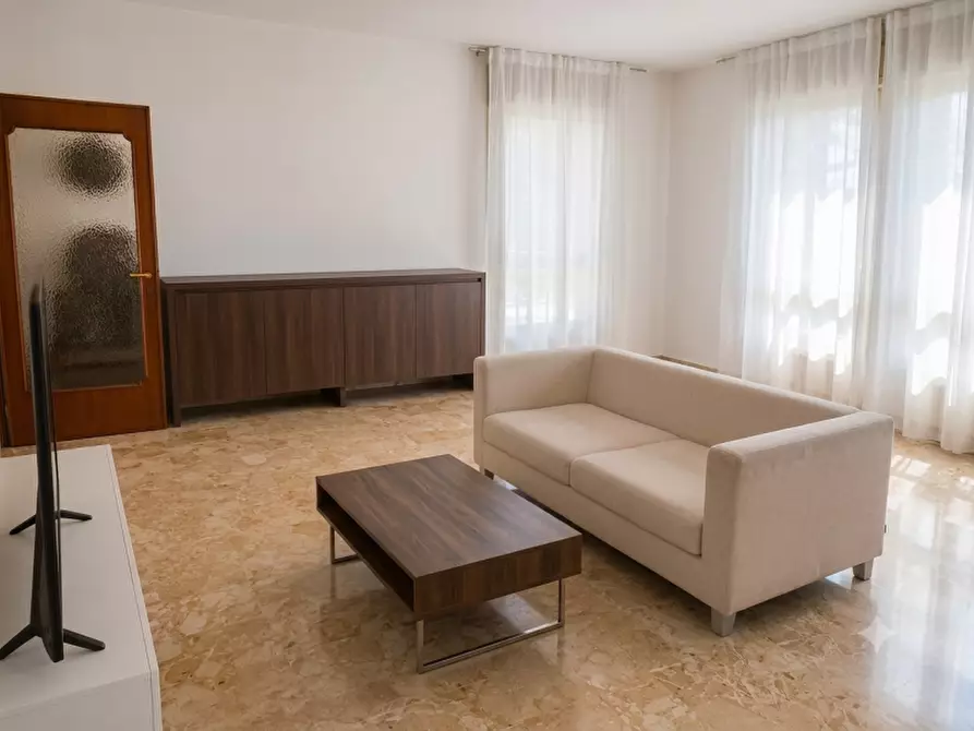 Immagine 3 di Appartamento in vendita  in Via Buonarroti 37 a Bassano Del Grappa