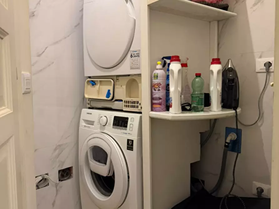 Immagine 9 di Appartamento in affitto  in strada maggiore a Bologna