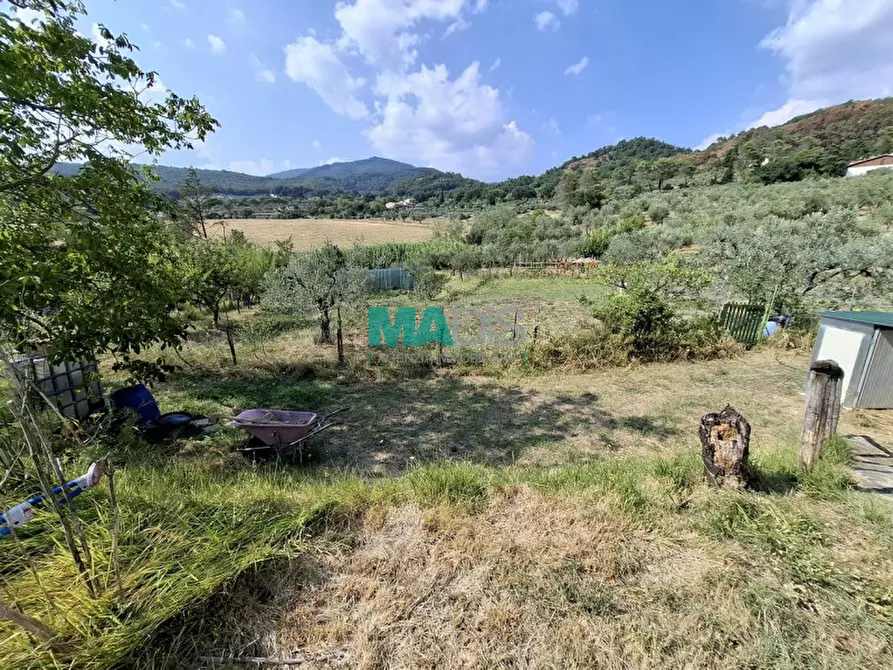 Immagine 57 di Terreno in vendita  in via di malcantone e vignone a Prato