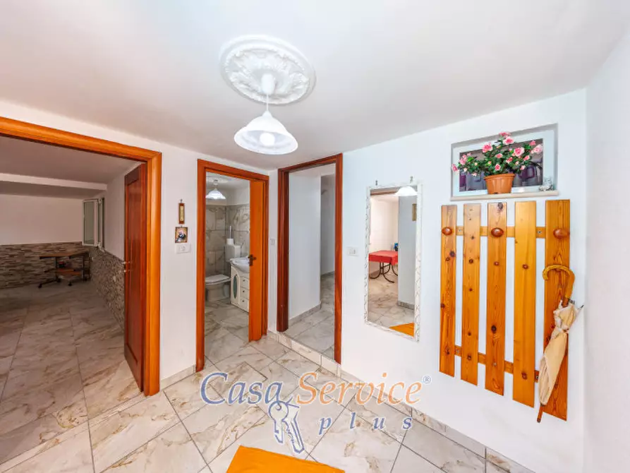 Immagine 14 di Villa in vendita  in Via Ischia a Taviano