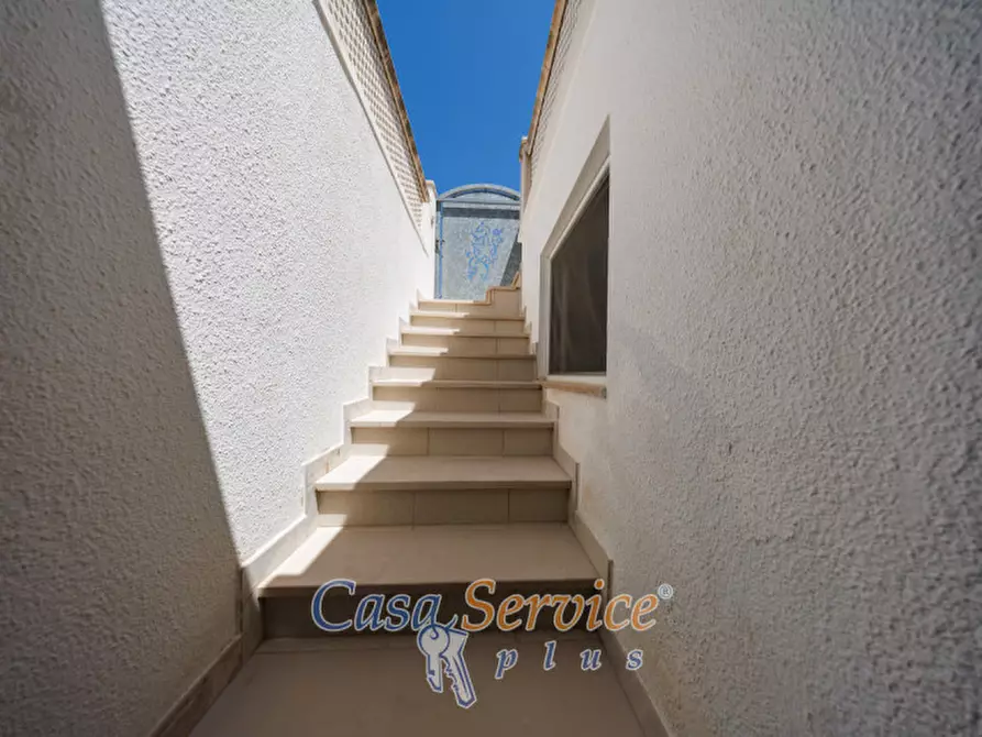 Immagine 17 di Villa in vendita  in Via Ischia a Taviano