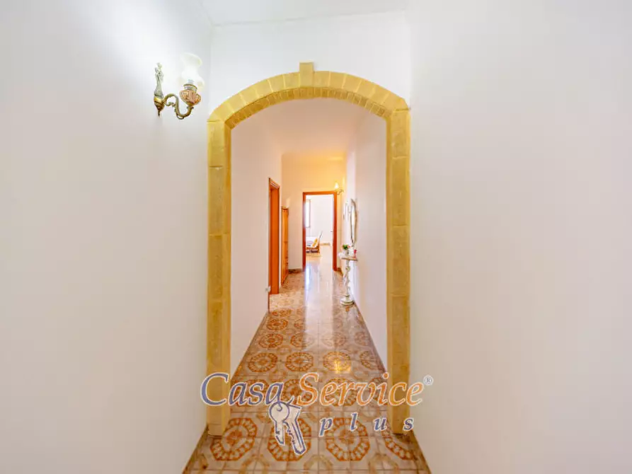 Immagine 21 di Villa in vendita  in Via Ischia a Taviano