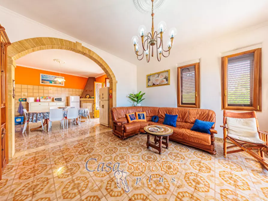 Immagine 32 di Villa in vendita  in Via Ischia a Taviano