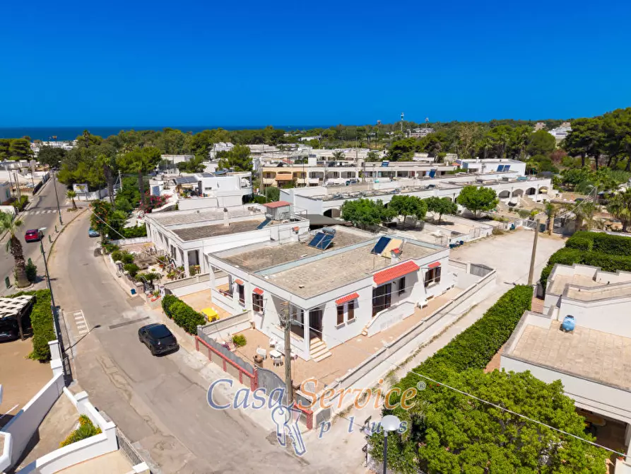 Immagine 48 di Villa in vendita  in Via Ischia a Taviano