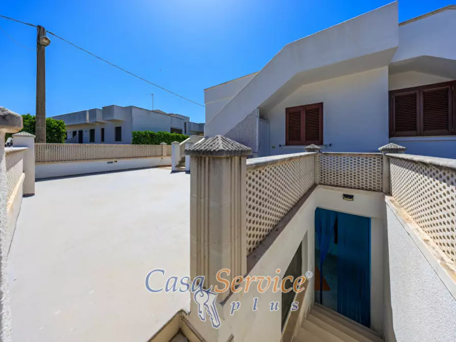 Immagine 51 di Villa in vendita  in Via Ischia a Taviano