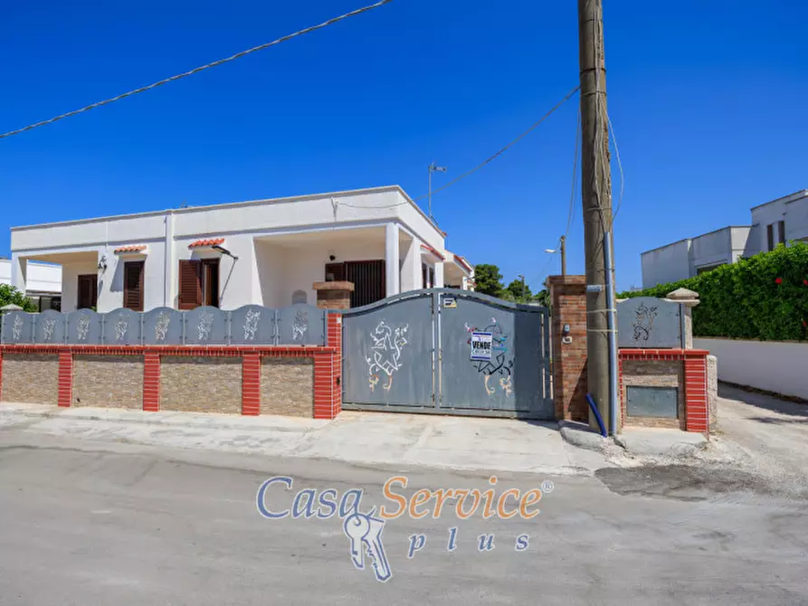 Immagine 56 di Villa in vendita  in Via Ischia a Taviano