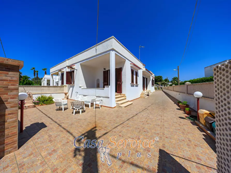 Immagine 58 di Villa in vendita  in Via Ischia a Taviano