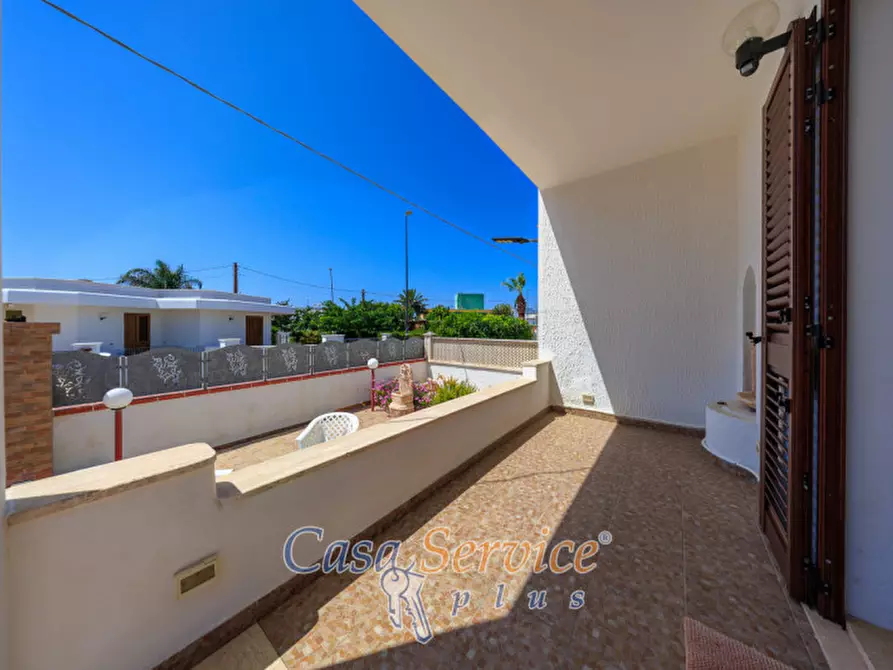 Immagine 63 di Villa in vendita  in Via Ischia a Taviano